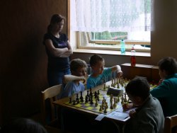 Paní Hauserová se svěřenci.